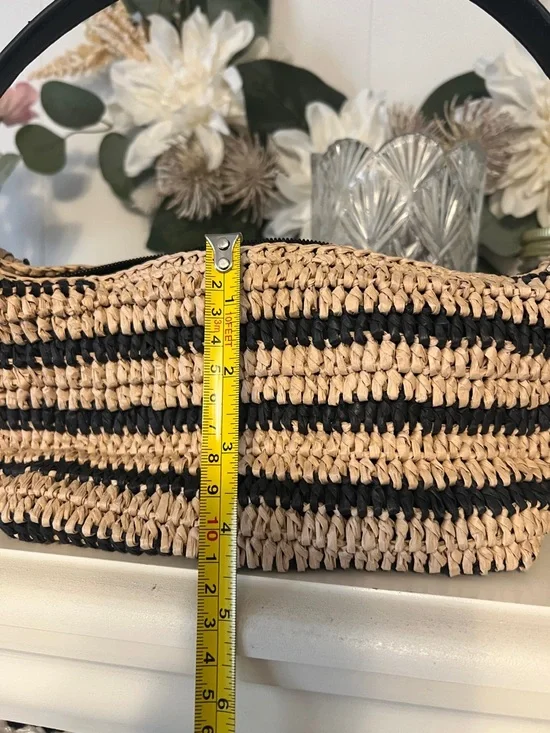 a new day Natural and Black Woven Shoulder Bag - Picture 8 of 9